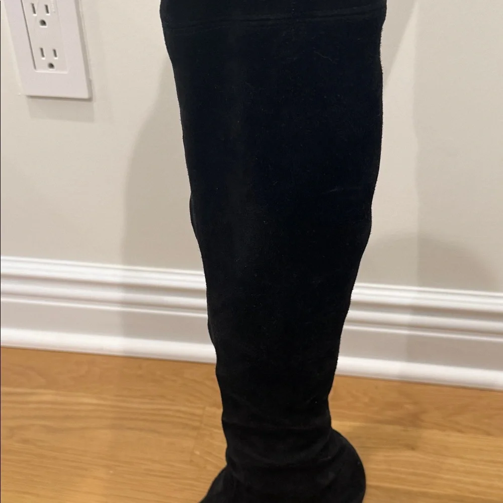 Stuart Weitzman sophisticated black